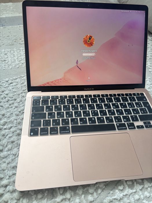 Macbook air 13,m1