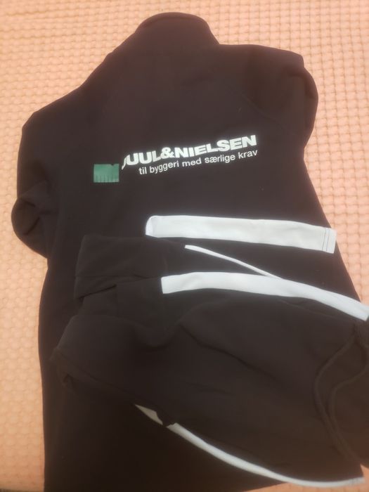 Дамски спортен комплект размер м