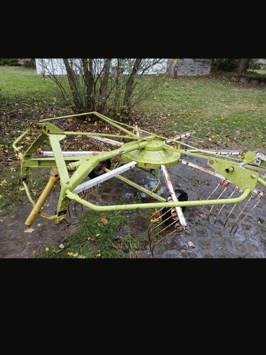 Vând grebla paiajen