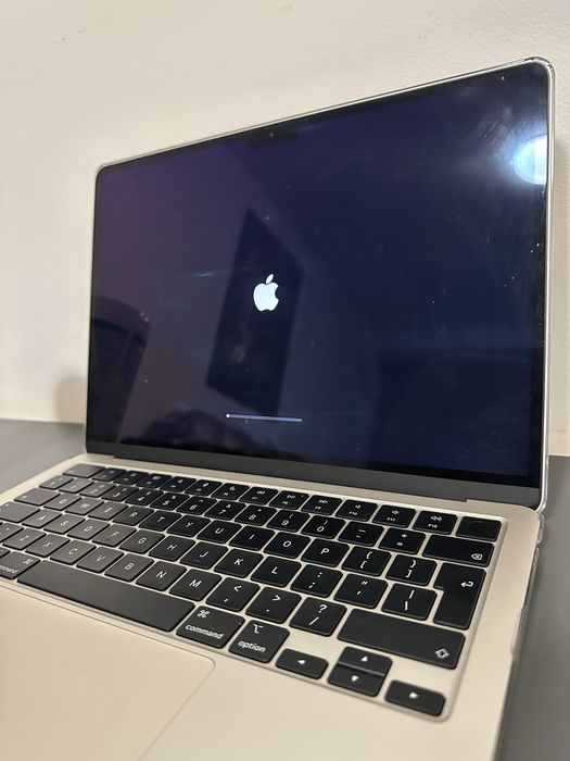 Mcbook Air 13 inch M2