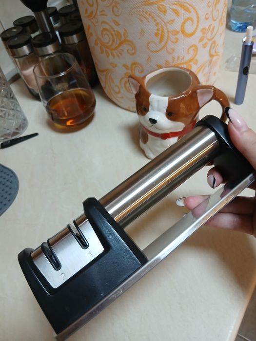 Уред за точене на ножове