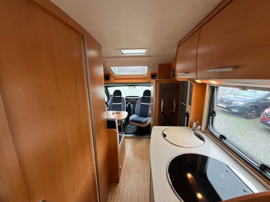 Autorulota HYMER Van - Semi-Integrata - Aer Conditionat