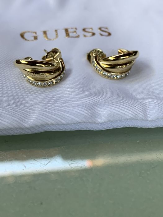 Маркови обици Guess