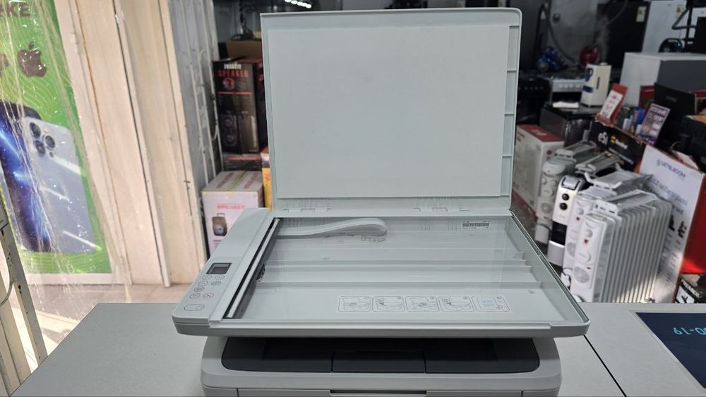 Printer sotiladi MFU hp Lazer jet M141w