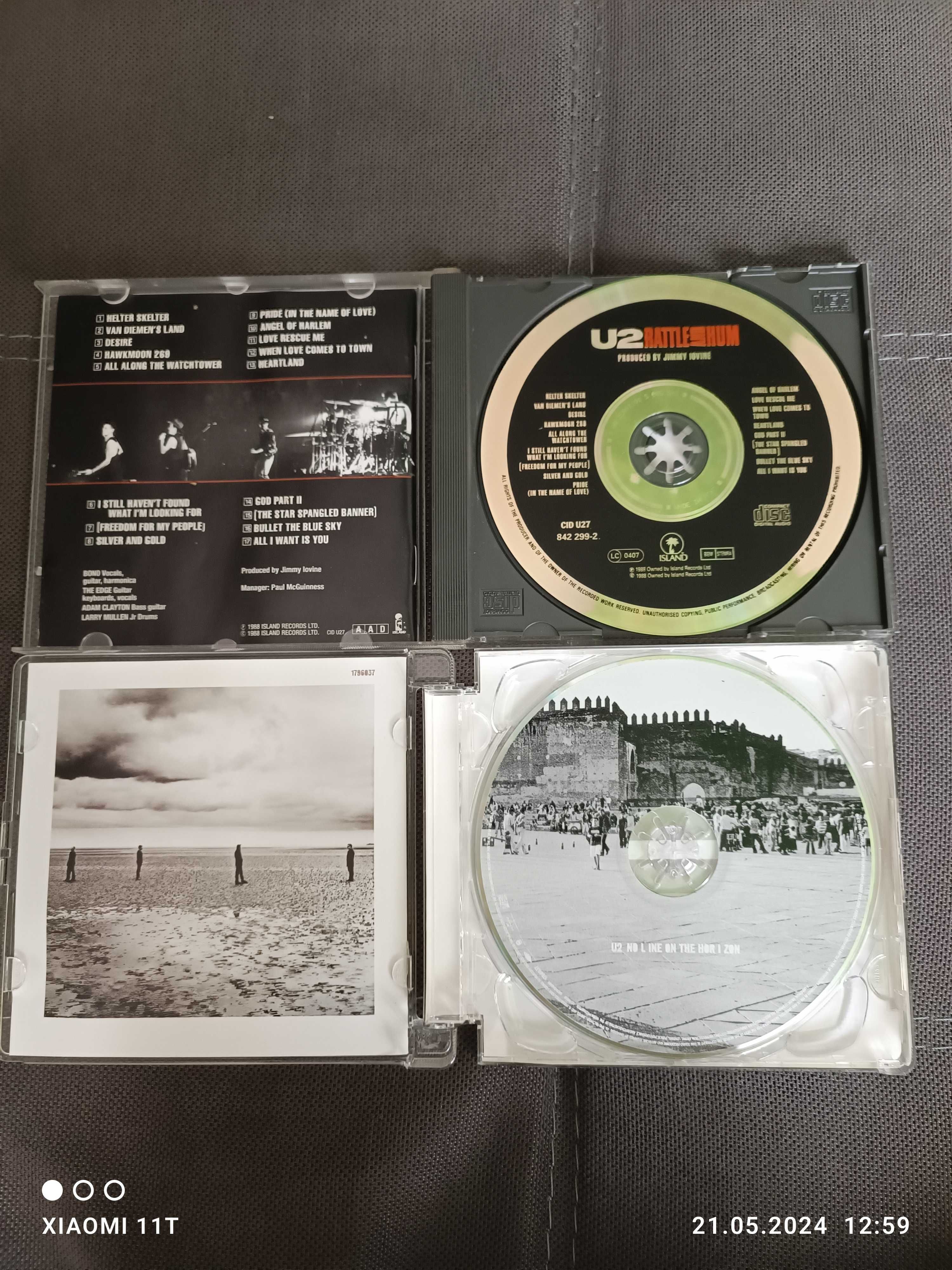 Два диска на групата U2