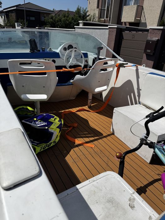 Ambarcatiune barca Ilver 5 metrii Yamaha 100 cai injectie 2011