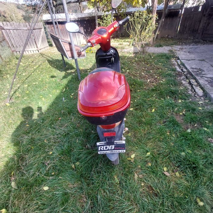 Vand  Scuter electric