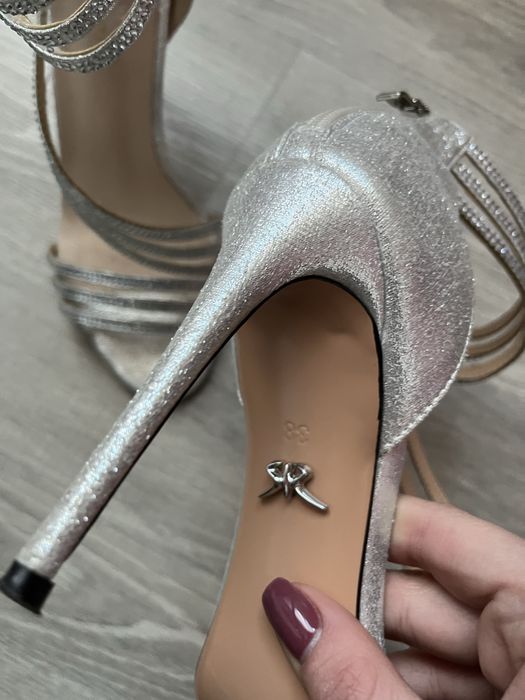 Токчета висок ток сребърни