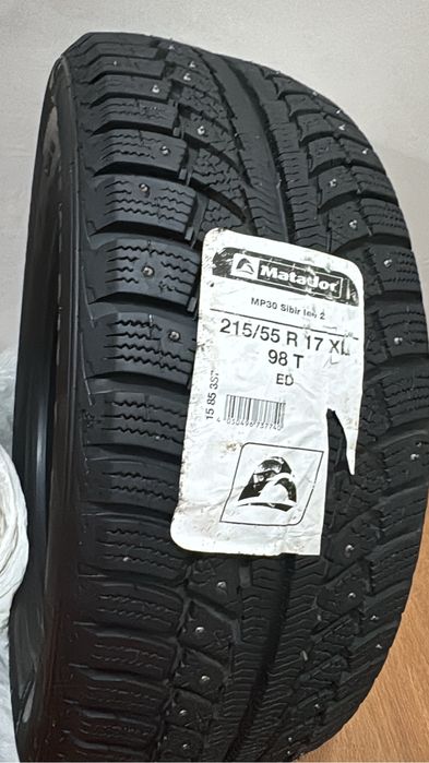 Продам шины (комплект)