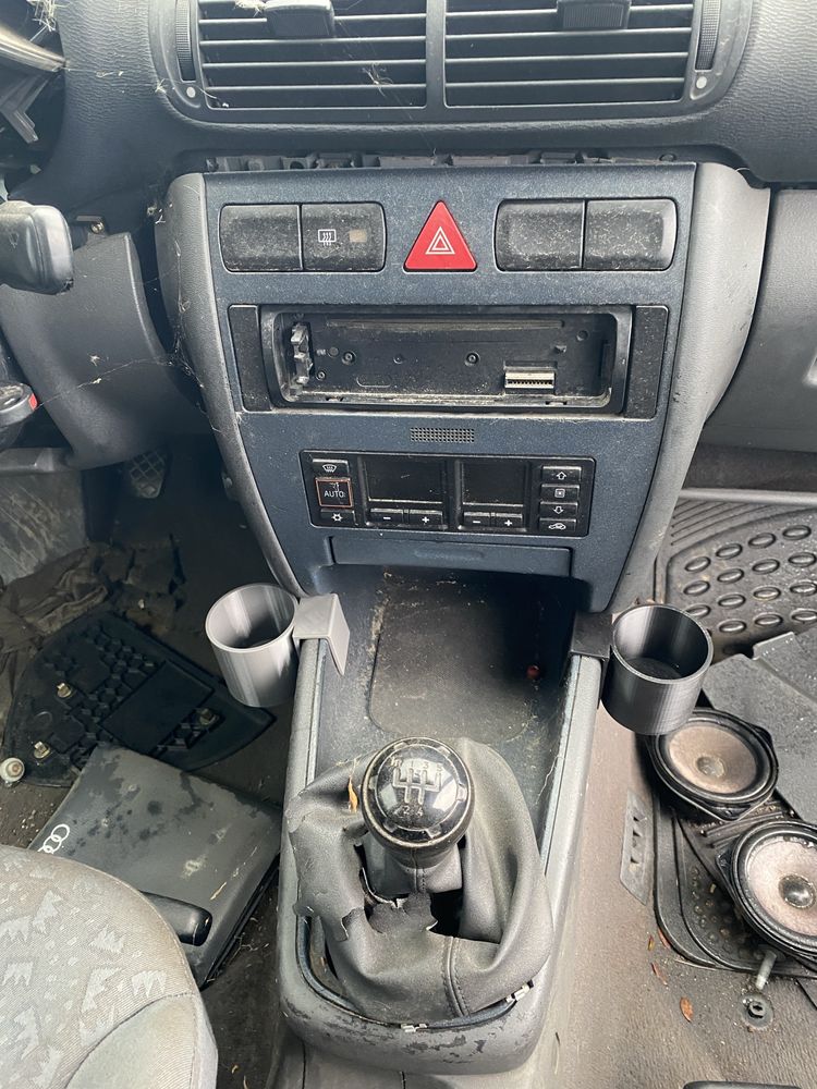 cupholder audi a3 8l поставка за чаша ауди а3 8л