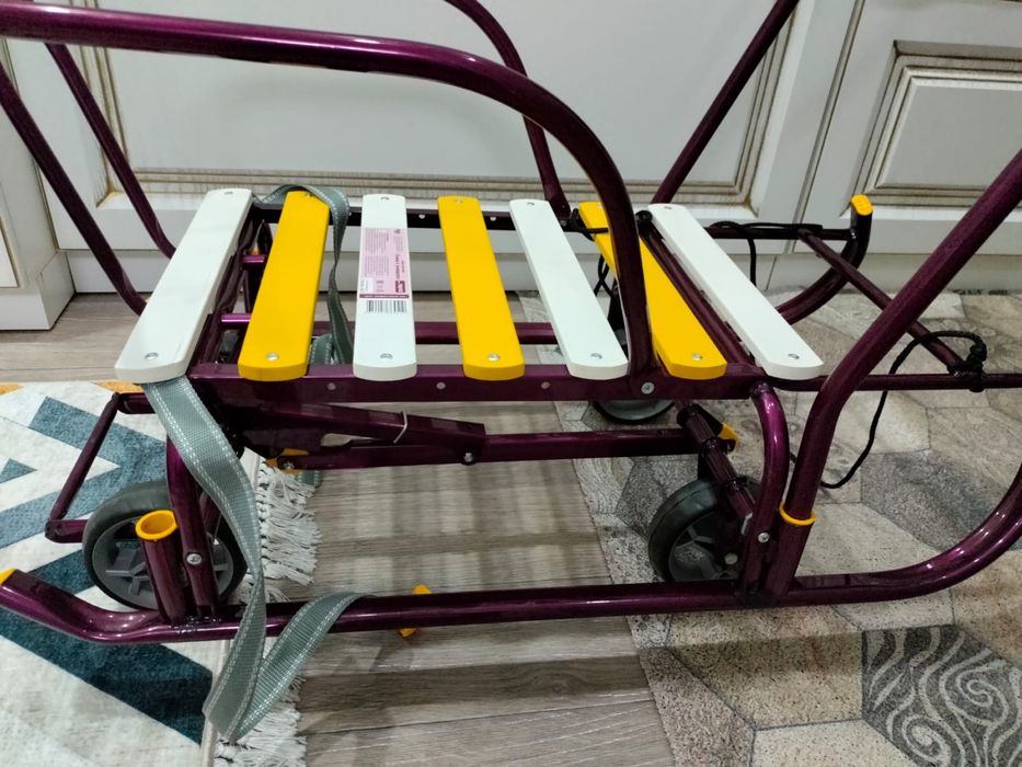 Продам санки с перекидной ручкой