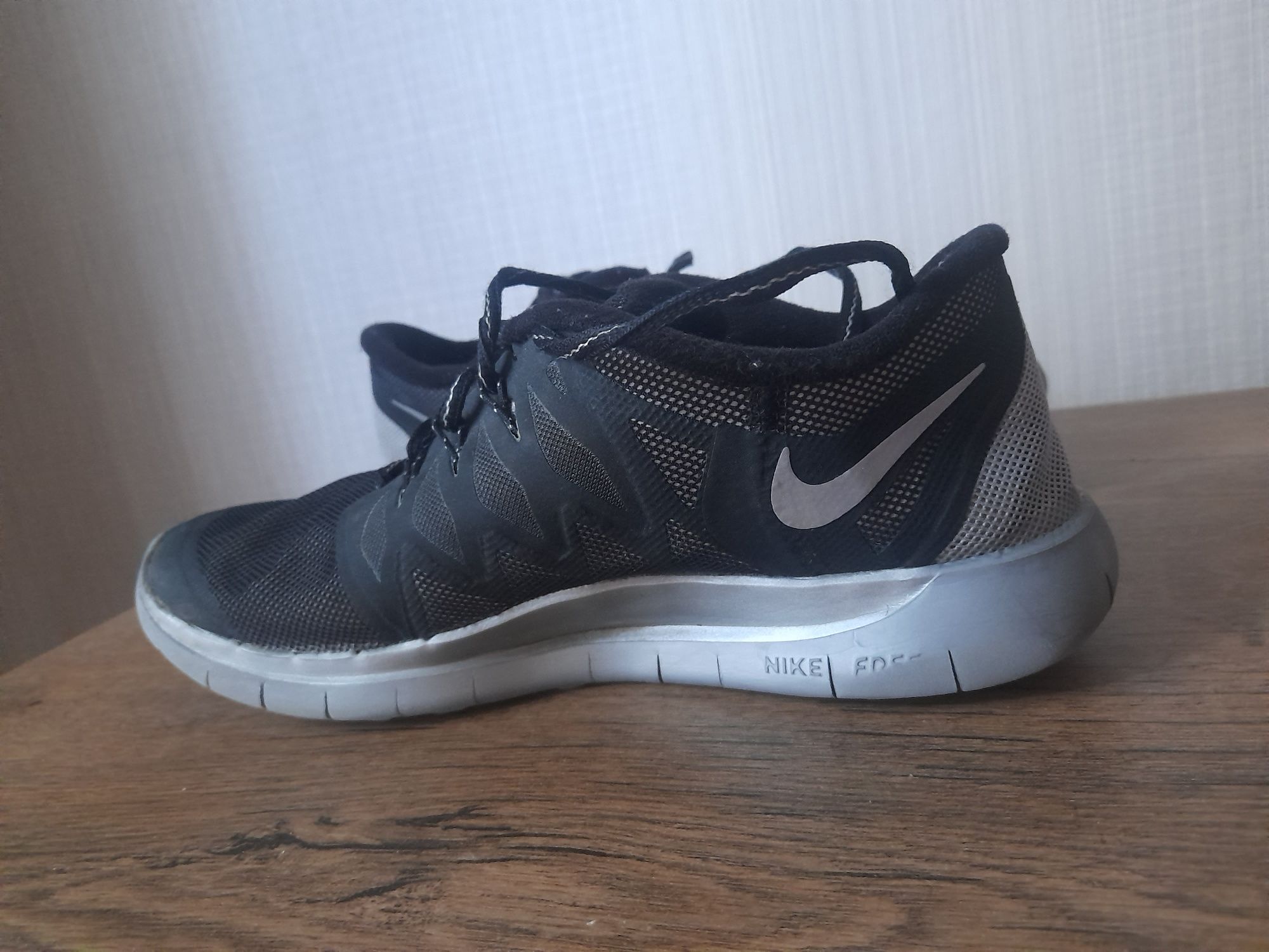 Nike free 5.0  H2O RAPEL маратонки 37.5 номер.