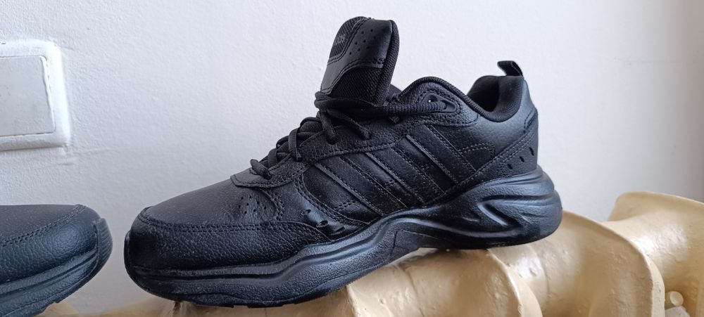 Adidas Strutter piele Pantofi sport barbati