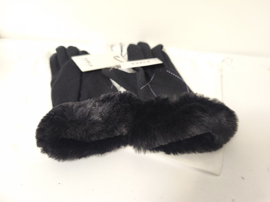 Дамски ръкавици Furla