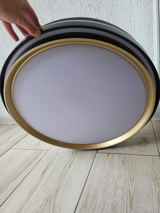 Lustra plus fan ascuns, telecomanda