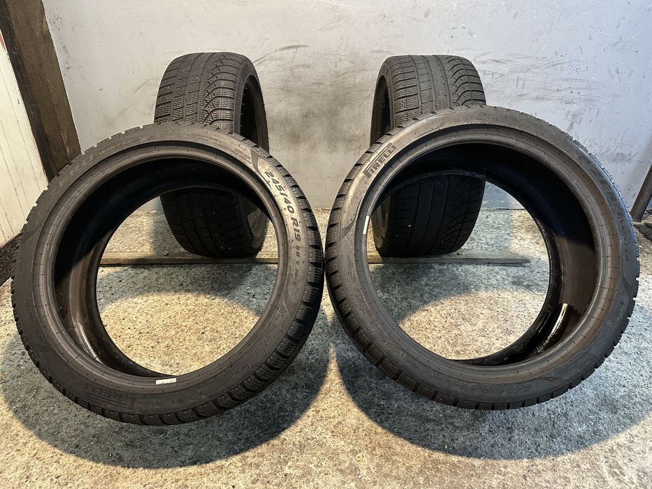 Гуми 275/35/19 и 245/40/19 PIRELLI Pzero Winter RUN FLAT