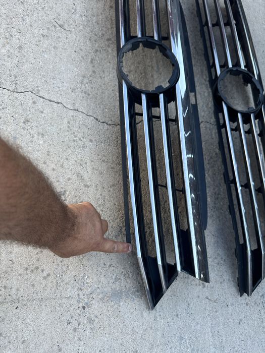 Grilă radiator vw passat b8.