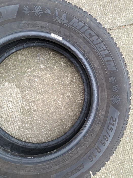 Vand cauciucuri iarna Michelin 215/65/R16