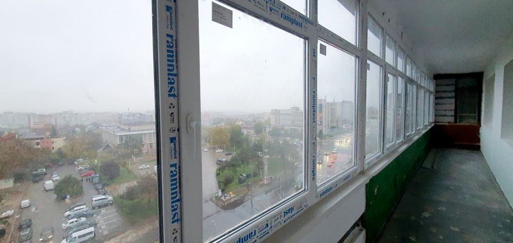 Vând apartament 2 camere Tigliana2  Bd George Coșbuc etaj 9, pe față