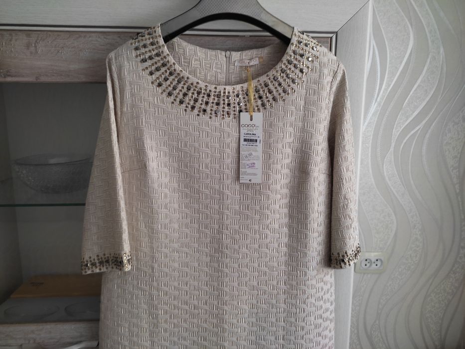 Продам платье за 4000