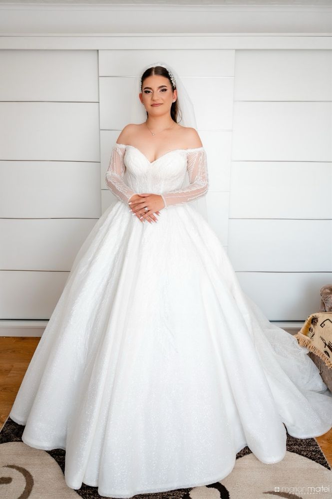 Rochie de mireasa stil printesa