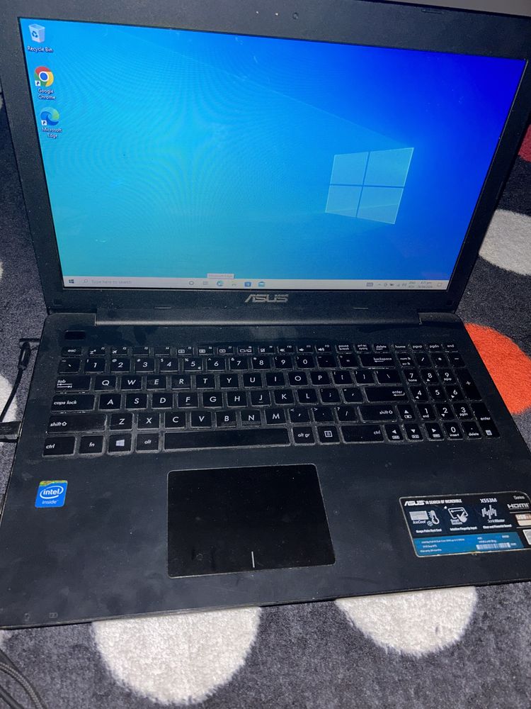 Vand laptop asus x553m