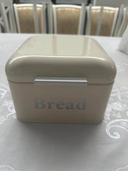 Хлебница металлическая