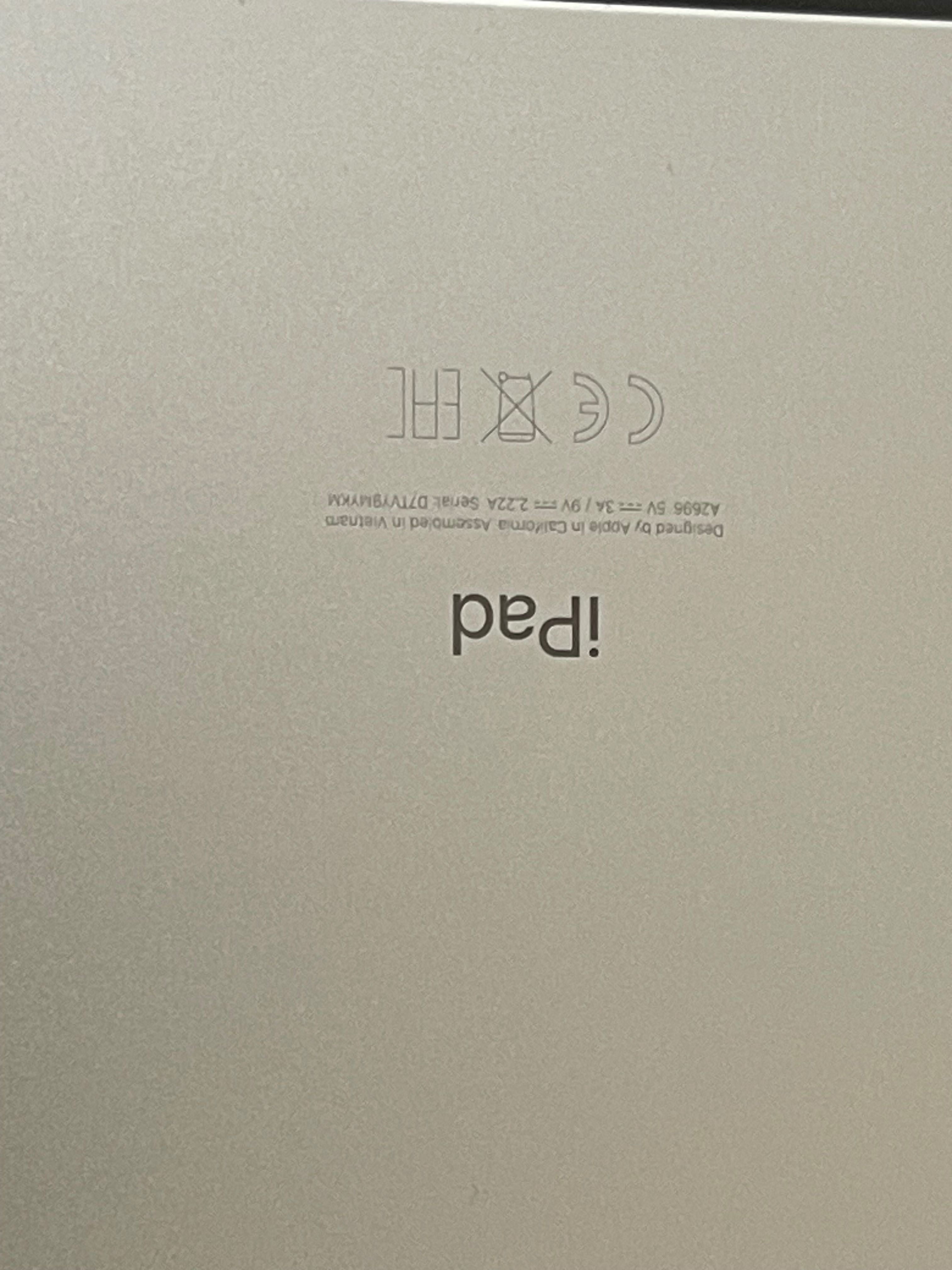 iPad 10,9” 10– 64 GB Wi‑Fi – Сив Отлично състояние + аксесоари