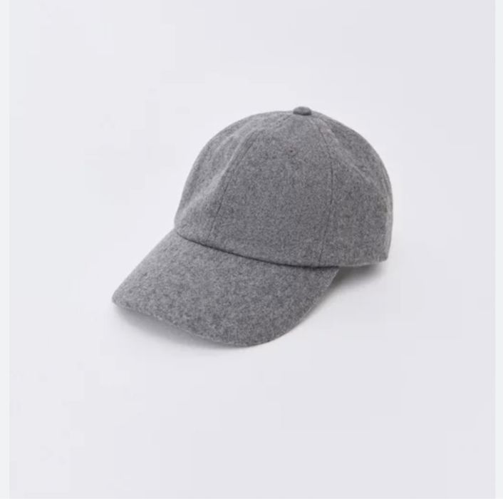 Кепка новая 8000 H&M