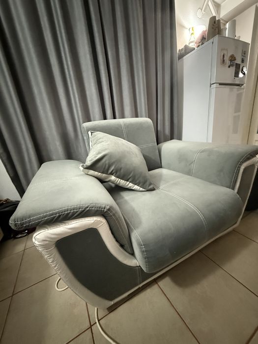 Fotoliu extensibil cu spatiu de depozitare