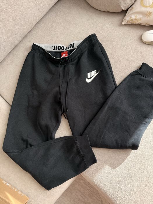 Долнище Nike - използвано