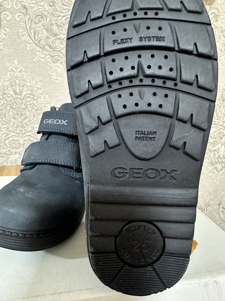 Новые детские ботинки GEOX RESPIRA 25 размер