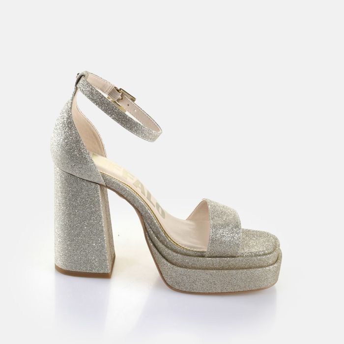 Златни сандали Buffalo 37 нови