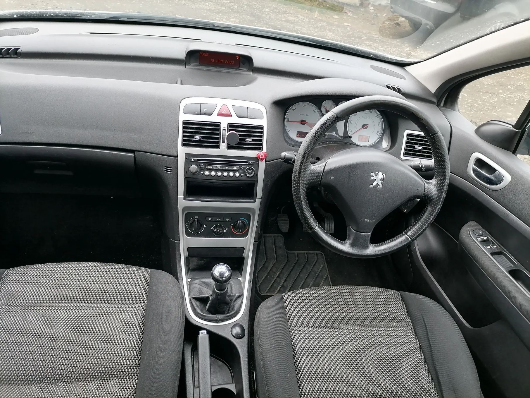 Dezmembram/Piese Peugeot 307 , 1.6 HDI , an fabr. 2007