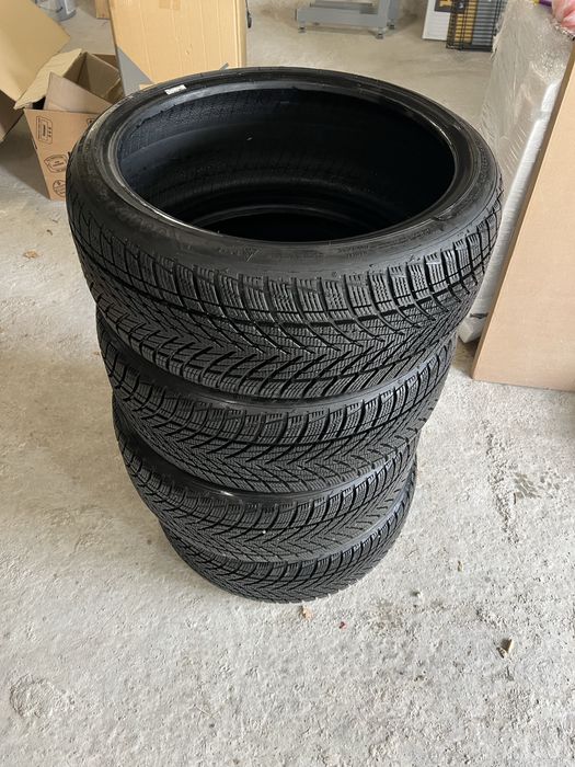 Зимни гуми 215/40/18 XL Goodyear Ultragrip