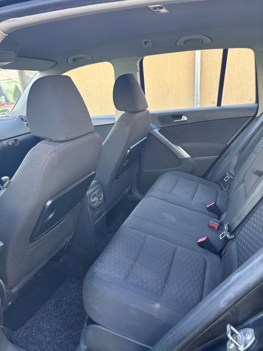 Vând VW Tiguan.