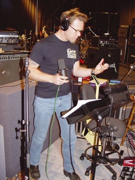 Kit Podcast PRO: Shure SM7B + Braț RØDE PSA1 + Interfață Vocaster One.