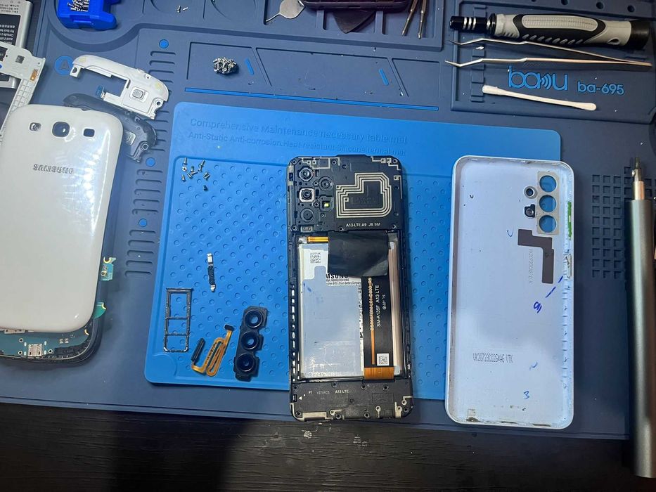Reparații Telefoane/Service GSM - Samsung/iPhone/Xiaomi/Huawei/Oppo