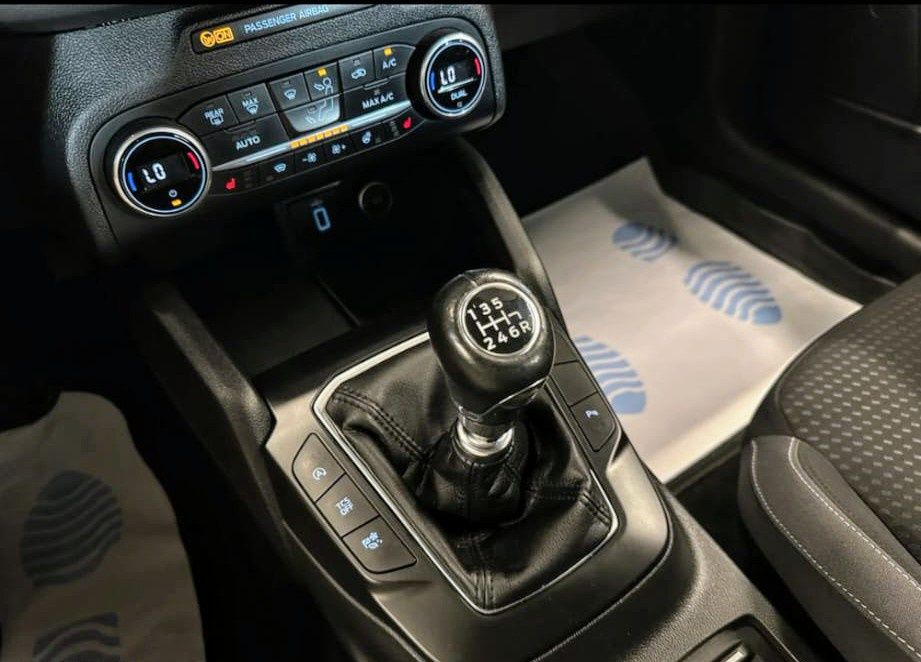 Ford focus 2019/ Pachet iarna/ Android Auto/ Clima/ Reducere 500 euro!