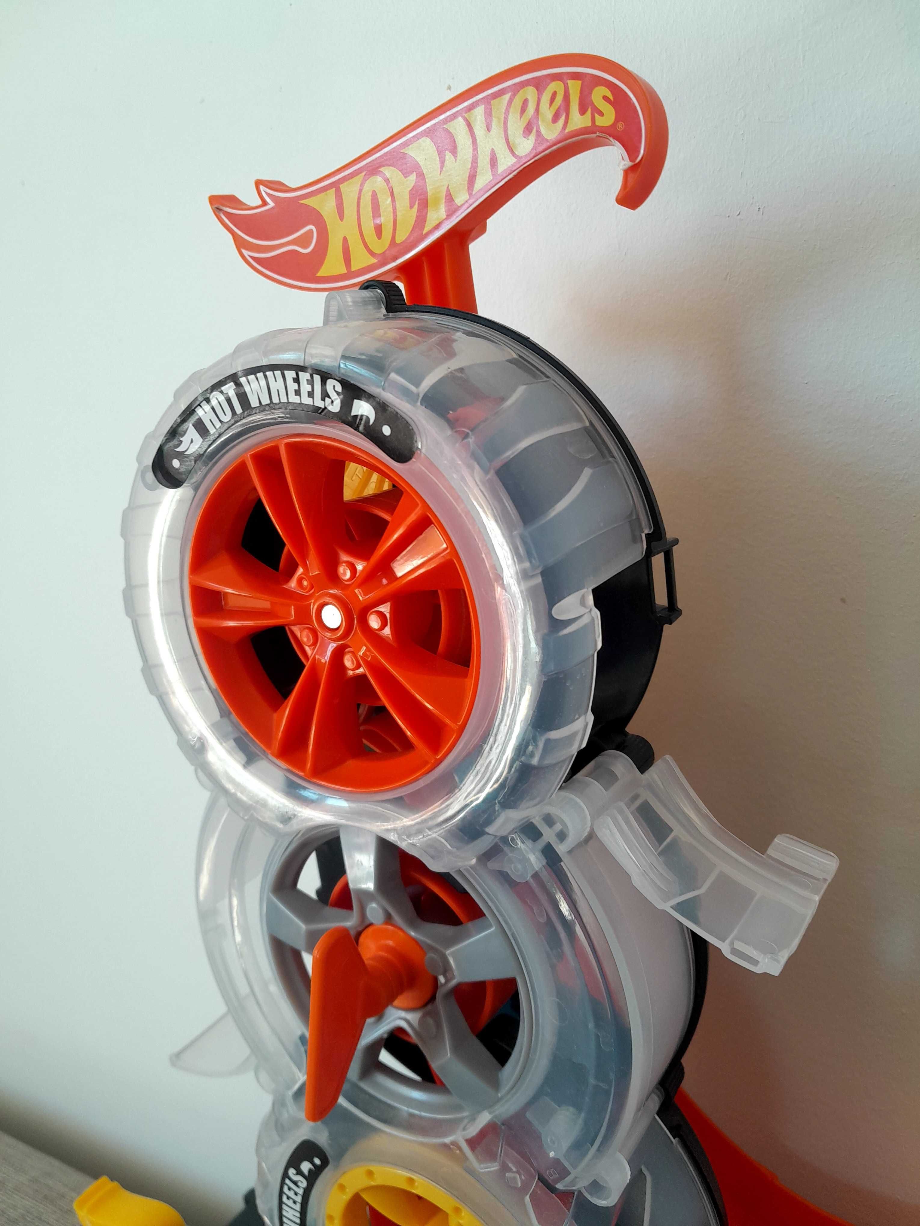 Играчка HOT WHEELS CITY Гумаджийница City Super Twist Tire Shop HDP02