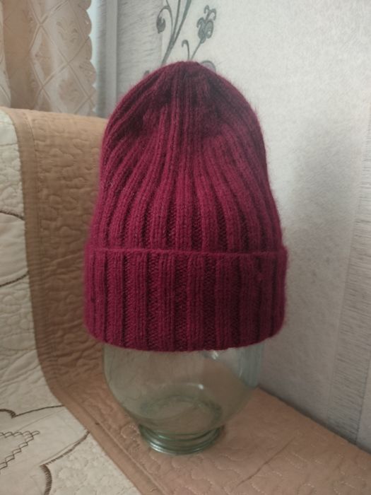 Шапка.    вязаная