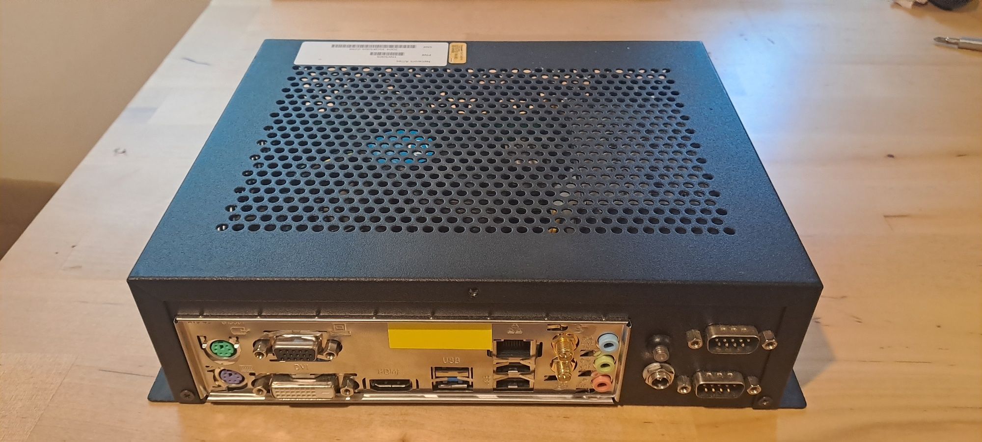 Mini PC  ideal pentru acasa sau birou, bluetooth,wifi, hdmi, ssd