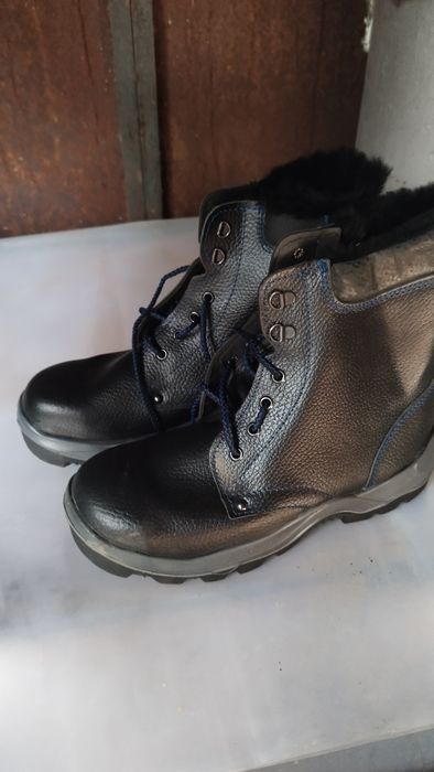 Продам обувь. Новые продаю дешего.