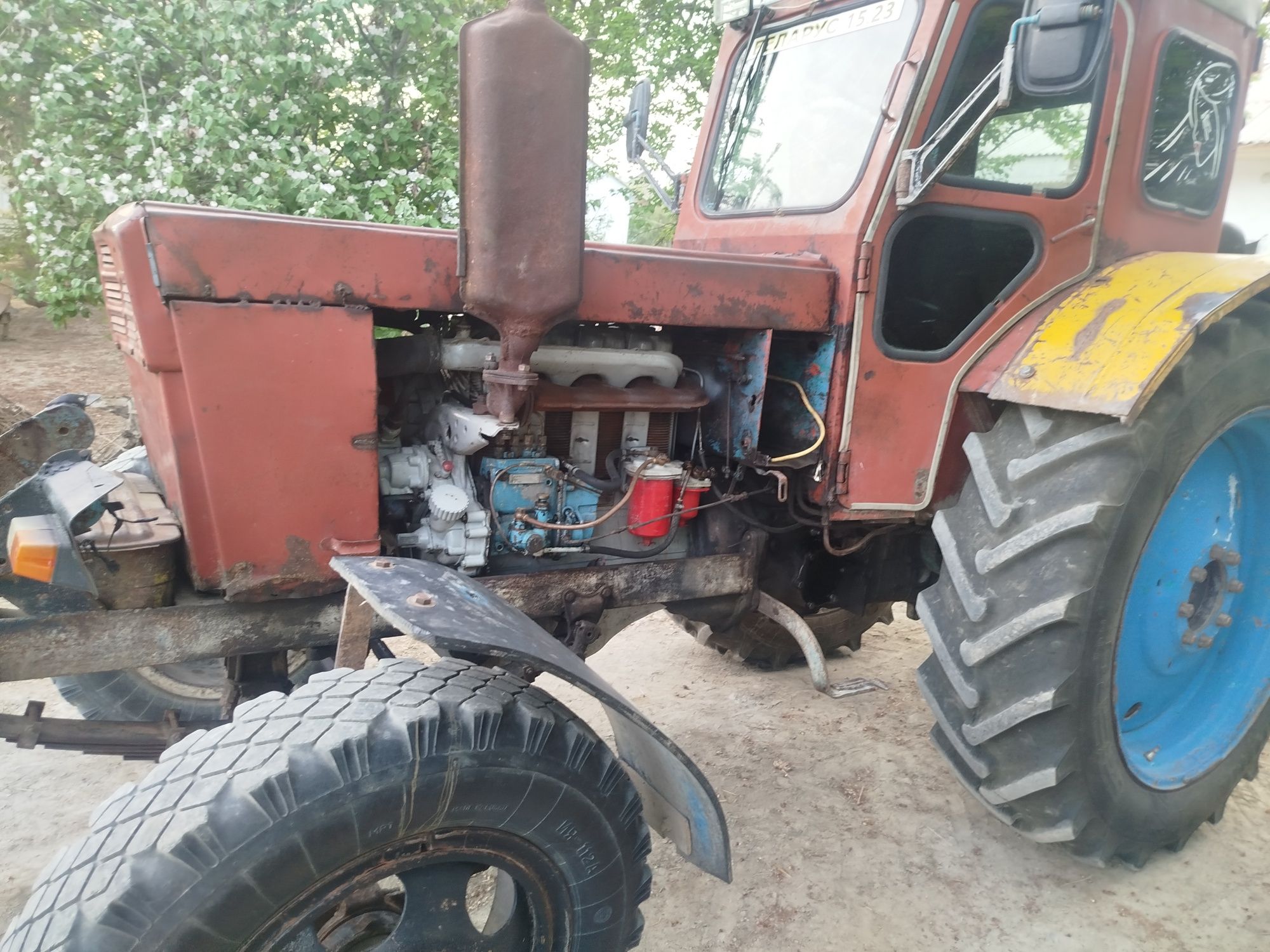 Traktor t40 sotiladi