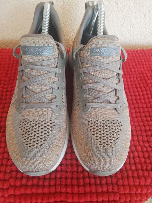 Adidași noi Skechers nr 39 damă