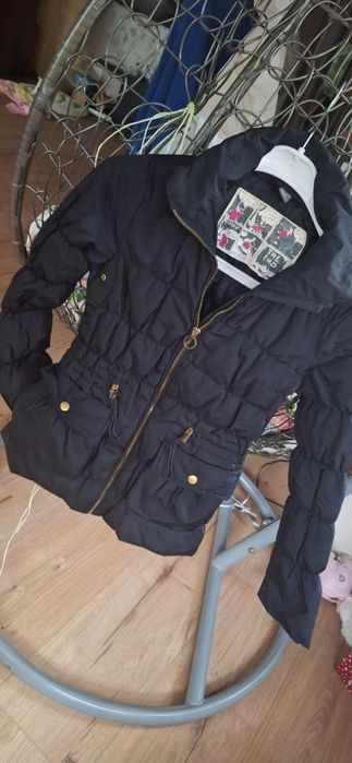 Четири броя якета..