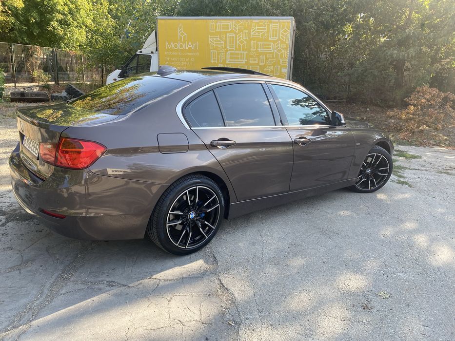 BMW F30 Luxury 2013