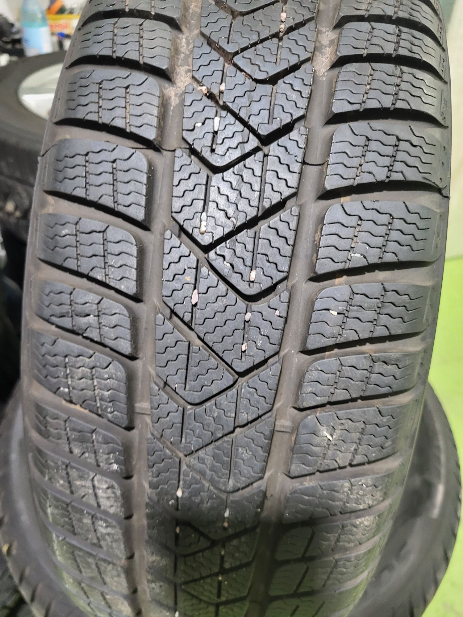 4 бр 205/60/16 Pirelli зимни гуми