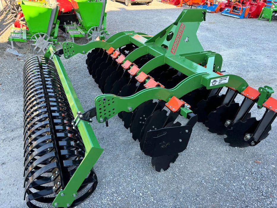 Terraking Disc HummeR cu tăvălug VIBRO TerraDisc HummeR 2.50/3.00/3.50/4.00m cu tăvălug VIBRO