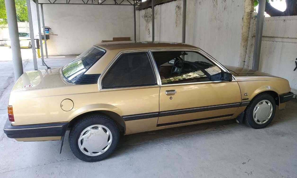 Продаю автомобиль Опель Аскона 1983г